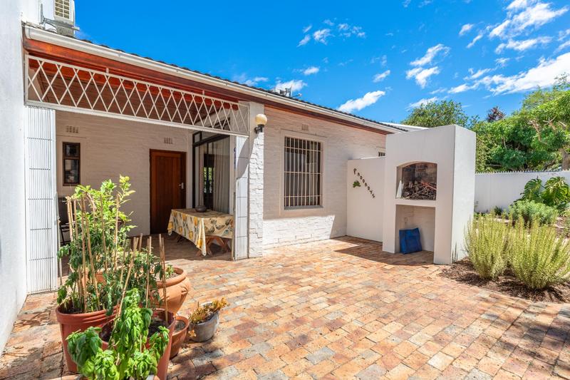 2 Bedroom Property for Sale in Die Boord Western Cape
